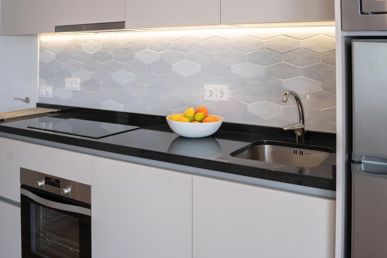 Freshly Renovated, Modern Penthouse Pueblo Evita! Benalmadena Bagian luar foto